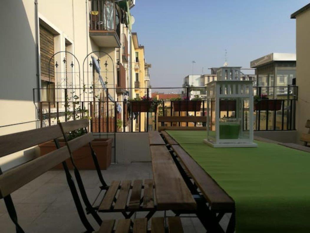 Con Grande Terrazzo In Via Lomellina - Lome 527 Mailand